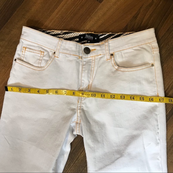 Abbey Dawn by Avril Lavigne white skinny jeans with embroidered star pockets - Picture 14 of 15